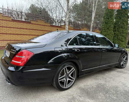 Чорний Мерседес С Клас, об'ємом двигуна 5.5 л та пробігом 243 тис. км за 12999 $, фото 6 на Automoto.ua