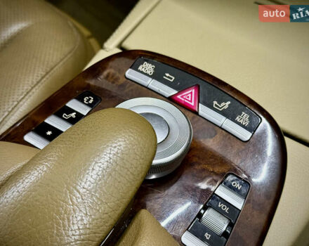 Черный Мерседес С Класс, объемом двигателя 5.5 л и пробегом 198 тыс. км за 14399 $, фото 18 на Automoto.ua