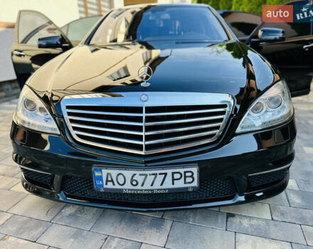 Черный Мерседес С Класс, объемом двигателя 5.5 л и пробегом 210 тыс. км за 12900 $, фото 121 на Automoto.ua