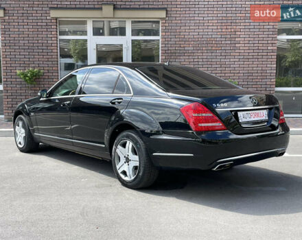Черный Мерседес С Класс, объемом двигателя 5.5 л и пробегом 117 тыс. км за 49990 $, фото 5 на Automoto.ua