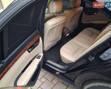 Черный Мерседес С Класс, объемом двигателя 2.99 л и пробегом 396 тыс. км за 13500 $, фото 2 на Automoto.ua