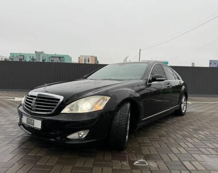 Черный Мерседес С Класс, объемом двигателя 3 л и пробегом 226 тыс. км за 10000 $, фото 1 на Automoto.ua