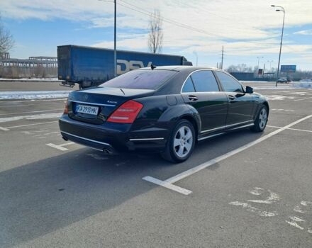 Чорний Мерседес С Клас, об'ємом двигуна 5.5 л та пробігом 250 тис. км за 12500 $, фото 3 на Automoto.ua