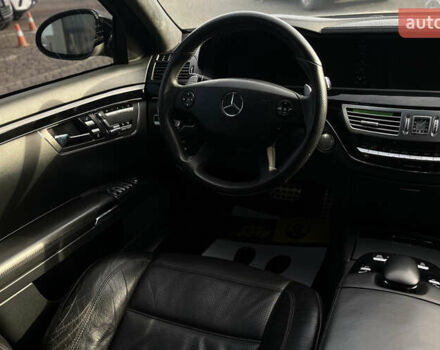 Черный Мерседес С Класс, объемом двигателя 6.21 л и пробегом 205 тыс. км за 18800 $, фото 14 на Automoto.ua