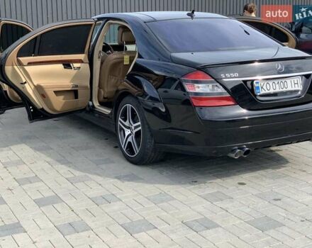 Черный Мерседес С Класс, объемом двигателя 5.5 л и пробегом 341 тыс. км за 8000 $, фото 3 на Automoto.ua