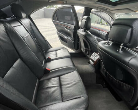 Черный Мерседес С Класс, объемом двигателя 5.5 л и пробегом 165 тыс. км за 15500 $, фото 29 на Automoto.ua