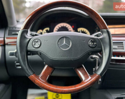 Черный Мерседес С Класс, объемом двигателя 3.5 л и пробегом 245 тыс. км за 13750 $, фото 9 на Automoto.ua