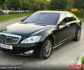 Чорний Мерседес С Клас, об'ємом двигуна 5.5 л та пробігом 300 тис. км за 7500 $, фото 2 на Automoto.ua