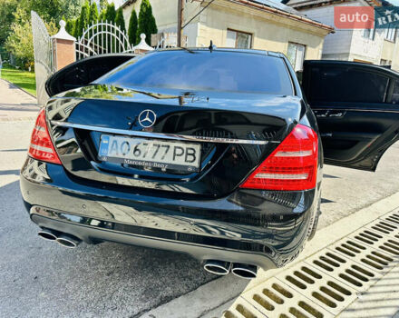 Черный Мерседес С Класс, объемом двигателя 5.5 л и пробегом 210 тыс. км за 12900 $, фото 58 на Automoto.ua