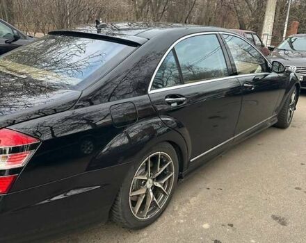 Чорний Мерседес С Клас, об'ємом двигуна 5.5 л та пробігом 180 тис. км за 13500 $, фото 6 на Automoto.ua