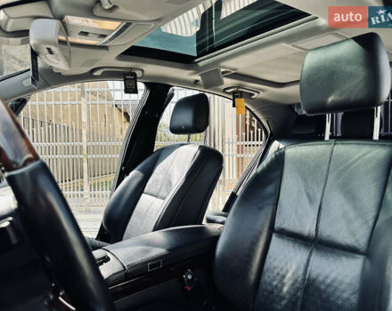 Черный Мерседес С Класс, объемом двигателя 5.5 л и пробегом 210 тыс. км за 12900 $, фото 8 на Automoto.ua