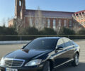 Чорний Мерседес С Клас, об'ємом двигуна 3 л та пробігом 230 тис. км за 13500 $, фото 1 на Automoto.ua