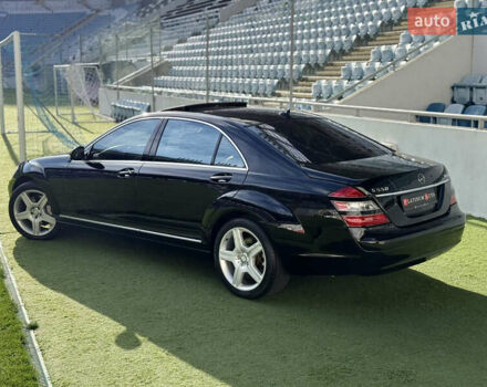 Черный Мерседес С Класс, объемом двигателя 5.5 л и пробегом 288 тыс. км за 10500 $, фото 16 на Automoto.ua