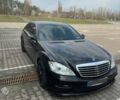 Черный Мерседес С Класс, объемом двигателя 5.5 л и пробегом 211 тыс. км за 12400 $, фото 1 на Automoto.ua