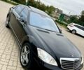 Чорний Мерседес С Клас, об'ємом двигуна 5.5 л та пробігом 161 тис. км за 16999 $, фото 1 на Automoto.ua