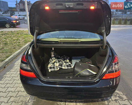 Черный Мерседес С Класс, объемом двигателя 3 л и пробегом 296 тыс. км за 12500 $, фото 9 на Automoto.ua