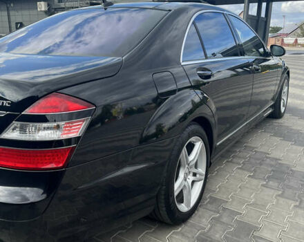 Черный Мерседес С Класс, объемом двигателя 5.5 л и пробегом 165 тыс. км за 15500 $, фото 7 на Automoto.ua
