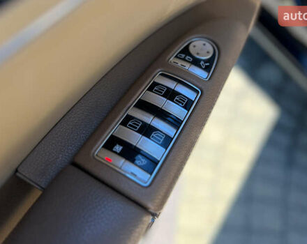 Черный Мерседес С Класс, объемом двигателя 3.5 л и пробегом 315 тыс. км за 10600 $, фото 16 на Automoto.ua