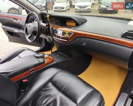 Чорний Мерседес С Клас, об'ємом двигуна 2.99 л та пробігом 328 тис. км за 12950 $, фото 13 на Automoto.ua