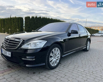 Черный Мерседес С Класс, объемом двигателя 5.46 л и пробегом 243 тыс. км за 14990 $, фото 5 на Automoto.ua