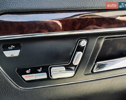 Черный Мерседес С Класс, объемом двигателя 5.5 л и пробегом 210 тыс. км за 12900 $, фото 19 на Automoto.ua