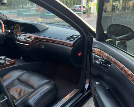 Черный Мерседес С Класс, объемом двигателя 2.99 л и пробегом 216 тыс. км за 11500 $, фото 15 на Automoto.ua