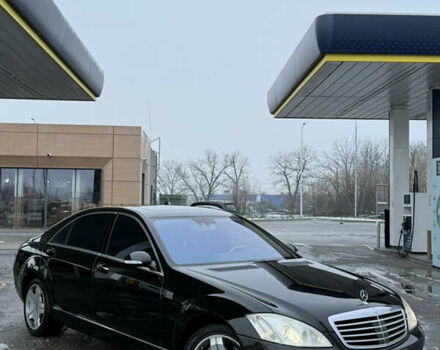 Черный Мерседес С Класс, объемом двигателя 5.5 л и пробегом 290 тыс. км за 11999 $, фото 6 на Automoto.ua