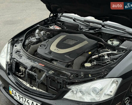 Черный Мерседес С Класс, объемом двигателя 5.46 л и пробегом 160 тыс. км за 13000 $, фото 24 на Automoto.ua