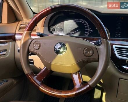 Черный Мерседес С Класс, объемом двигателя 5.46 л и пробегом 206 тыс. км за 14490 $, фото 27 на Automoto.ua