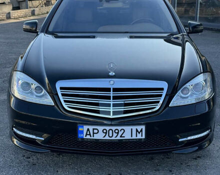 Мерседес С Класс 2008 в Запорожье на Automoto.ua Черный Мерседес С Класс, объемом двигателя 5.5 л и пробегом 168 тыс. км за 14999 $, фото 8 на Automoto.ua