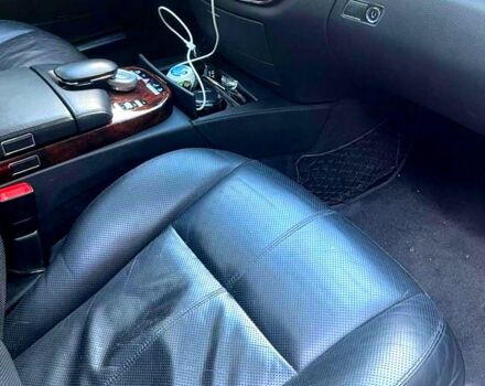 Черный Мерседес С Класс, объемом двигателя 5.5 л и пробегом 283 тыс. км за 13000 $, фото 5 на Automoto.ua