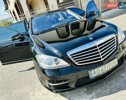 Черный Мерседес С Класс, объемом двигателя 5.5 л и пробегом 210 тыс. км за 12900 $, фото 14 на Automoto.ua