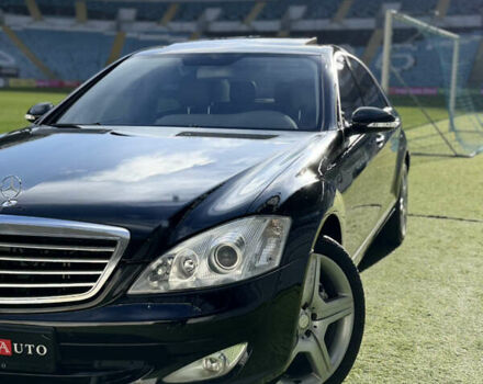 Черный Мерседес С Класс, объемом двигателя 5.5 л и пробегом 288 тыс. км за 10500 $, фото 12 на Automoto.ua