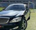 Черный Мерседес С Класс, объемом двигателя 5.5 л и пробегом 288 тыс. км за 10500 $, фото 12 на Automoto.ua