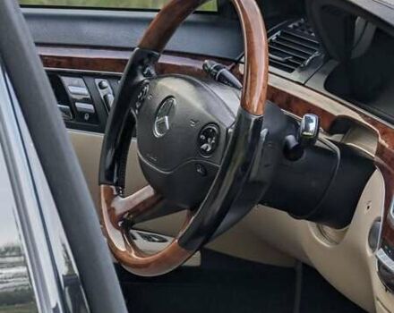 Чорний Мерседес С Клас, об'ємом двигуна 2.99 л та пробігом 375 тис. км за 11499 $, фото 69 на Automoto.ua