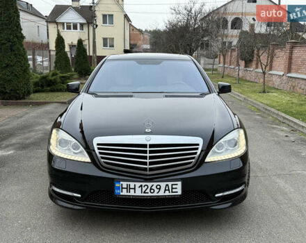 Чорний Мерседес С Клас, об'ємом двигуна 5.5 л та пробігом 243 тис. км за 12999 $, фото 3 на Automoto.ua