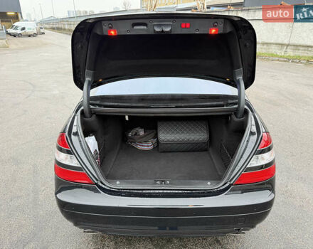 Черный Мерседес С Класс, объемом двигателя 5.46 л и пробегом 160 тыс. км за 13000 $, фото 20 на Automoto.ua