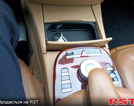 Чорний Мерседес С Клас, об'ємом двигуна 5.4 л та пробігом 208 тис. км за 17500 $, фото 9 на Automoto.ua