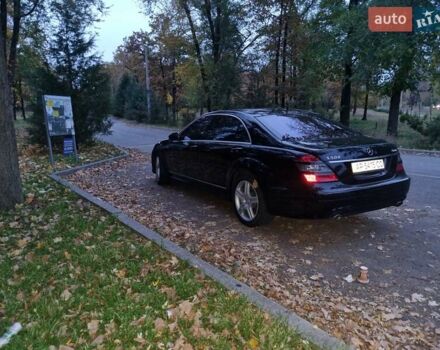 Черный Мерседес С Класс, объемом двигателя 5.5 л и пробегом 132 тыс. км за 21500 $, фото 2 на Automoto.ua