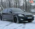 Черный Мерседес С Класс, объемом двигателя 5.5 л и пробегом 235 тыс. км за 8500 $, фото 1 на Automoto.ua