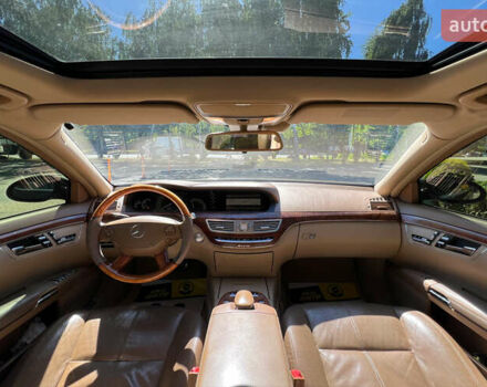 Черный Мерседес С Класс, объемом двигателя 3.5 л и пробегом 315 тыс. км за 10600 $, фото 15 на Automoto.ua