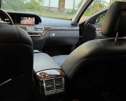 Черный Мерседес С Класс, объемом двигателя 2.99 л и пробегом 330 тыс. км за 14500 $, фото 21 на Automoto.ua