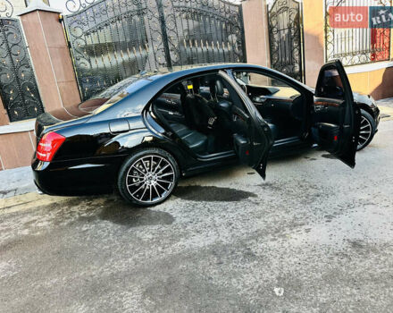 Черный Мерседес С Класс, объемом двигателя 5.5 л и пробегом 210 тыс. км за 12900 $, фото 68 на Automoto.ua