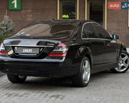 Черный Мерседес С Класс, объемом двигателя 5.5 л и пробегом 290 тыс. км за 10000 $, фото 12 на Automoto.ua