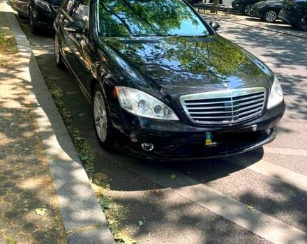 Черный Мерседес С Класс, объемом двигателя 5.5 л и пробегом 283 тыс. км за 13000 $, фото 9 на Automoto.ua