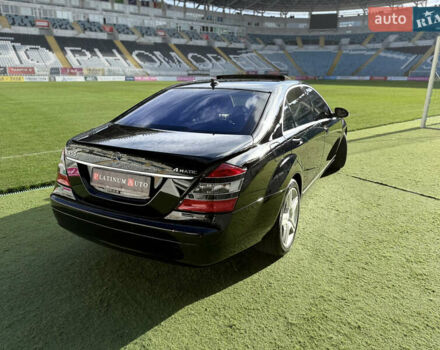 Черный Мерседес С Класс, объемом двигателя 5.5 л и пробегом 288 тыс. км за 10500 $, фото 22 на Automoto.ua