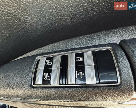 Черный Мерседес С Класс, объемом двигателя 5.5 л и пробегом 210 тыс. км за 12900 $, фото 17 на Automoto.ua