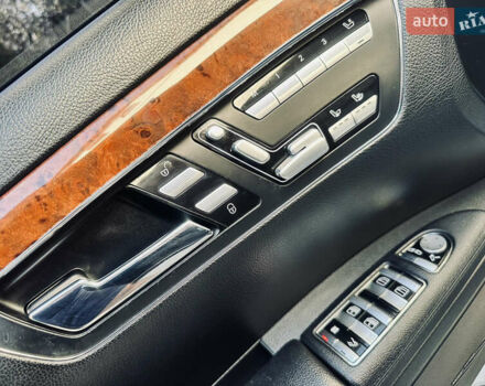 Черный Мерседес С Класс, объемом двигателя 5.5 л и пробегом 210 тыс. км за 12900 $, фото 74 на Automoto.ua