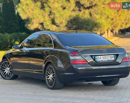 Черный Мерседес С Класс, объемом двигателя 4.66 л и пробегом 302 тыс. км за 9900 $, фото 11 на Automoto.ua