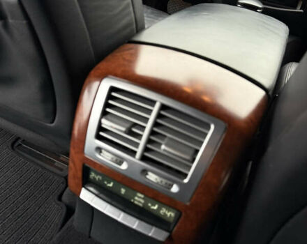 Черный Мерседес С Класс, объемом двигателя 5.5 л и пробегом 290 тыс. км за 11999 $, фото 21 на Automoto.ua